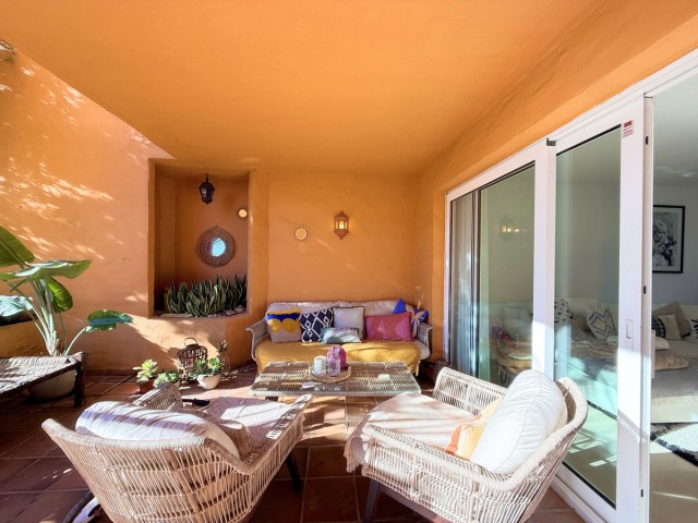 Apartamento con 3 Dormitorios  en La Duquesa