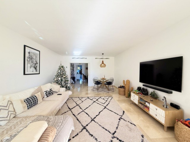 Apartamento con 3 Dormitorios  en La Duquesa