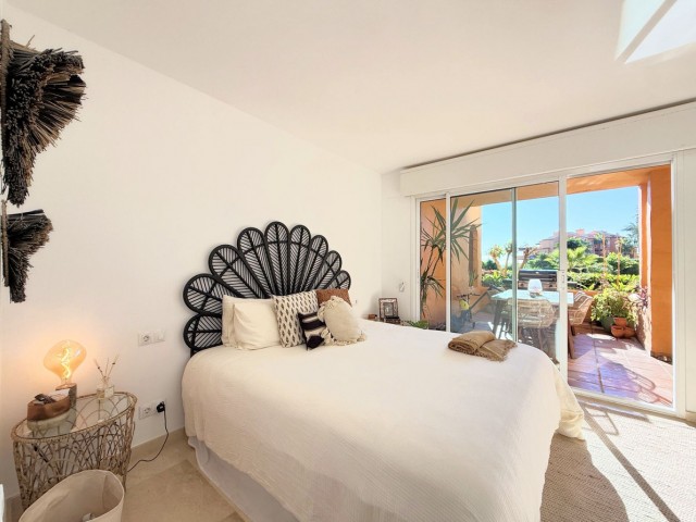 Apartamento con 3 Dormitorios  en La Duquesa