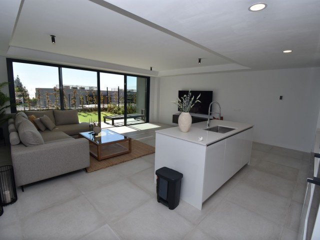 Maison mitoyenne avec 4 Chambres  à Mijas Costa