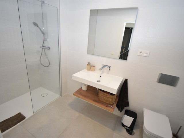 Maison mitoyenne avec 4 Chambres  à Mijas Costa