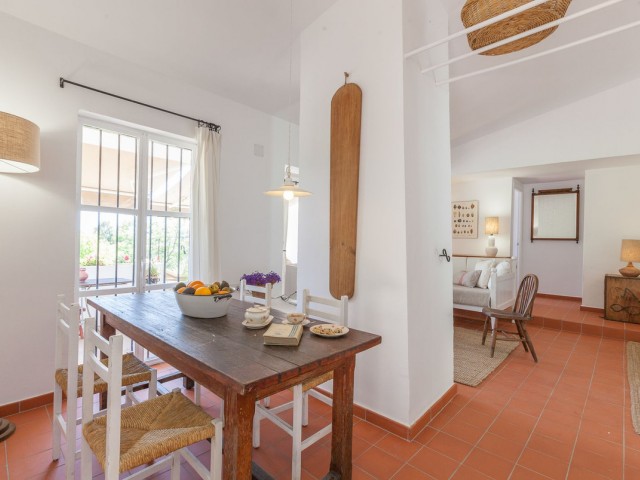 Villa con 3 Dormitorios  en Estepona