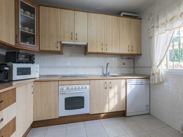 Maison mitoyenne avec 6 Chambres  à Marbella