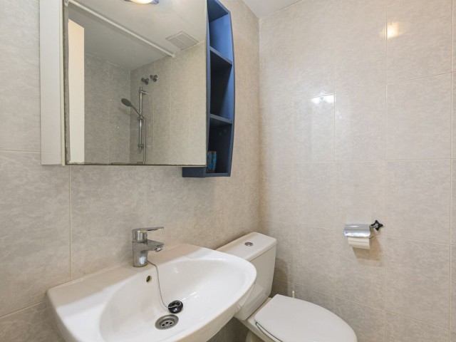 Maison mitoyenne avec 6 Chambres  à Marbella