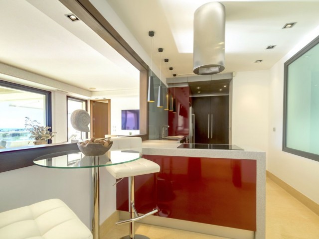 2 Sovrums Lägenhet i Nueva Andalucía