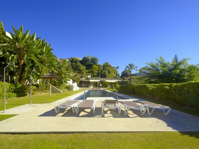 2 Sovrums Lägenhet i Nueva Andalucía