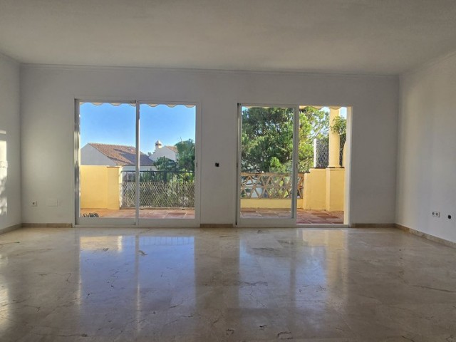 Penthouse in Nueva Andalucía