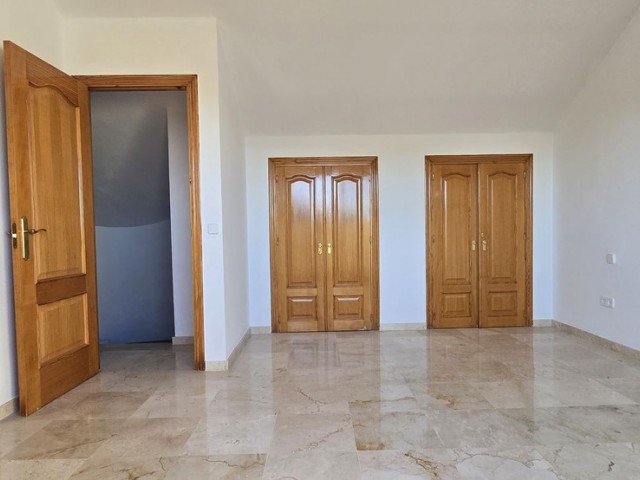 Penthouse in Nueva Andalucía