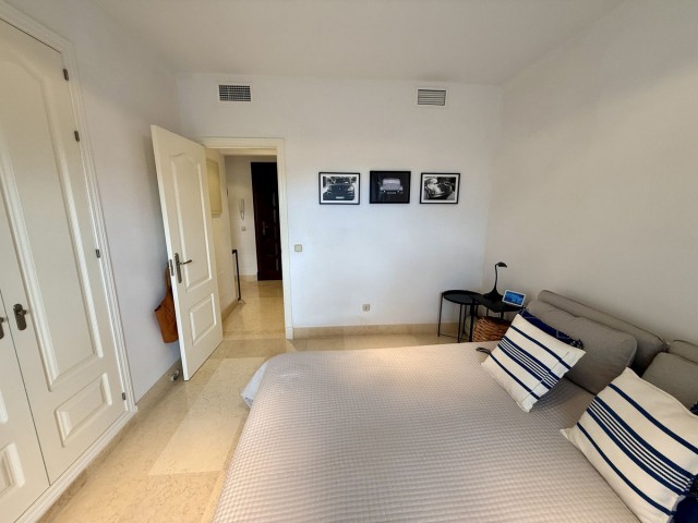 2 Bedrooms Apartment in Benahavís