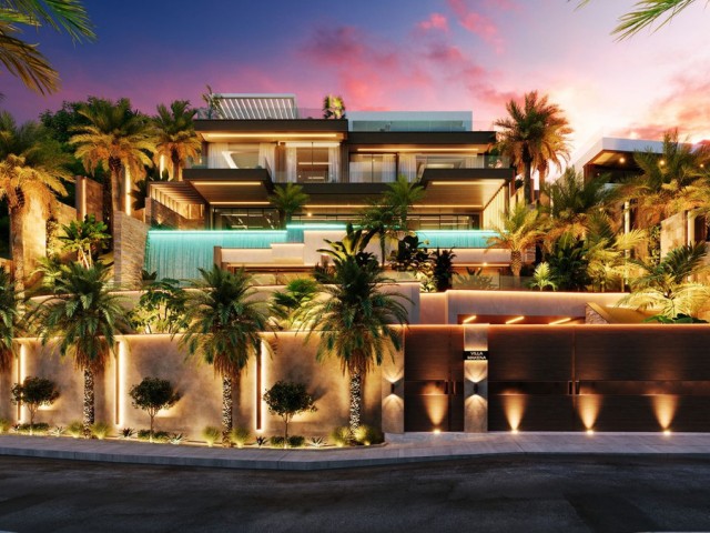 5 Bedrooms Villa in Marbella