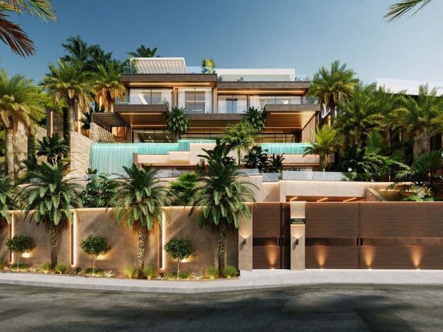 5 Bedrooms Villa in Marbella