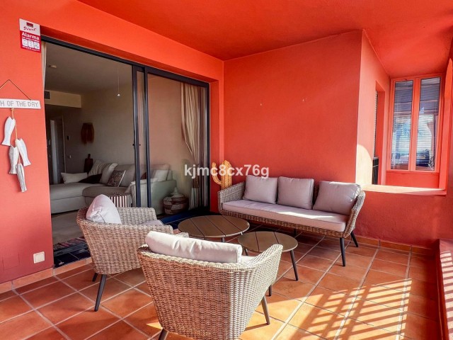 2 Bedrooms Apartment in Calahonda