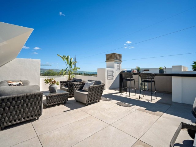 4 Bedrooms Villa in Nueva Andalucía