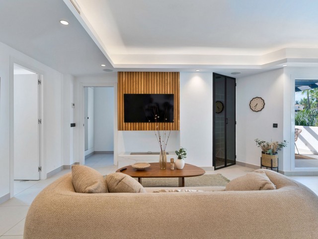3 Bedrooms Apartment in Nueva Andalucía