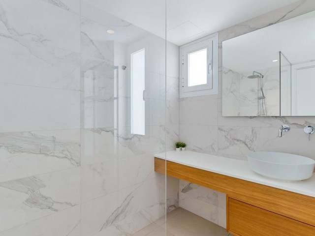 3 Bedrooms Apartment in Nueva Andalucía