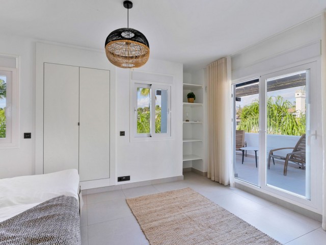 3 Bedrooms Apartment in Nueva Andalucía