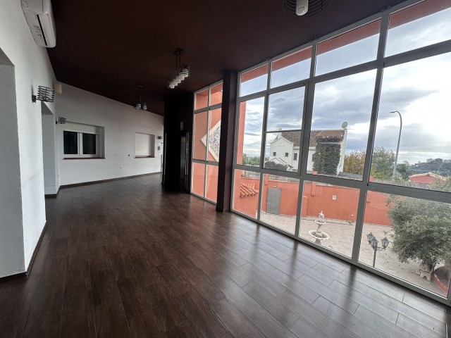 18 Bedrooms Villa in Benalmadena