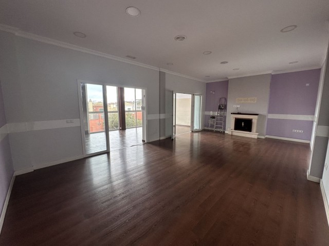 18 Bedrooms Villa in Benalmadena