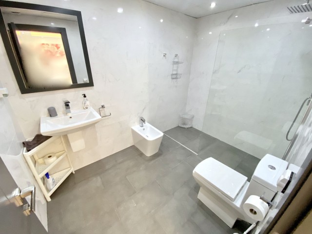 Villa avec 6 Chambres  à Benalmadena Pueblo