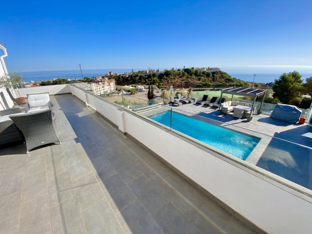 6 Schlafzimmer Villa in Benalmadena Pueblo