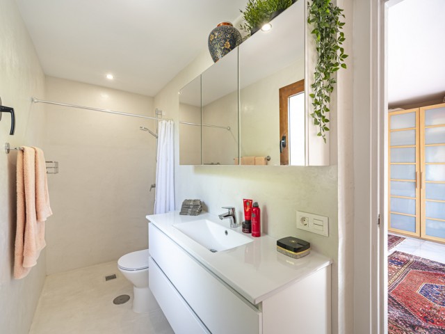 2 Bedrooms Apartment in Benahavís