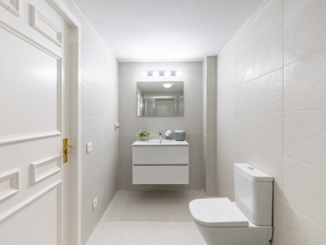 2 Bedrooms Apartment in Benahavís