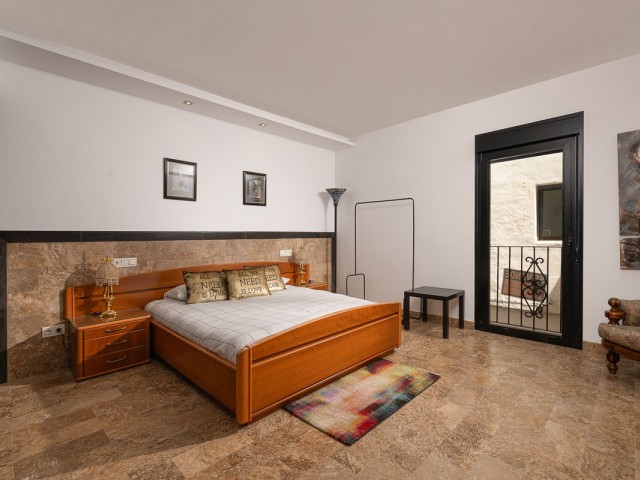 3 Bedrooms Apartment in Puerto Banús