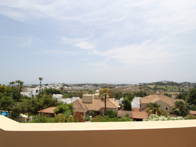 3 Bedrooms Townhouse in Benahavís