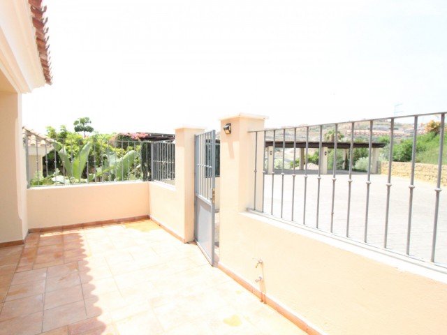 3 Bedrooms Townhouse in Benahavís