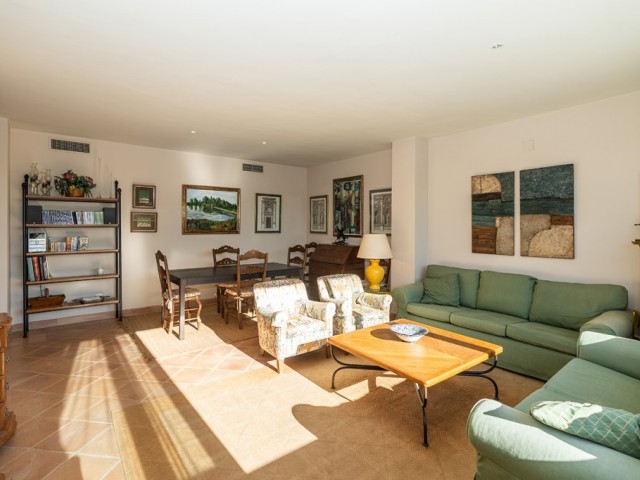 Appartement avec 4 Chambres  à Marbella