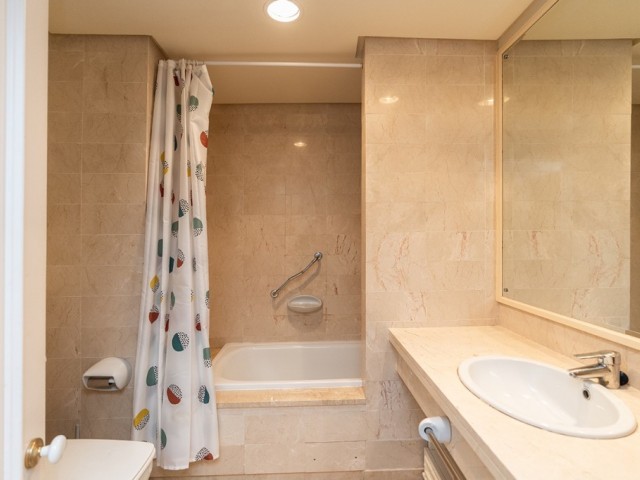 Appartement avec 4 Chambres  à Marbella