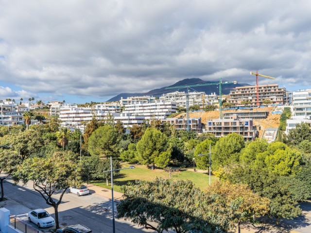 Appartement avec 2 Chambres  à Estepona