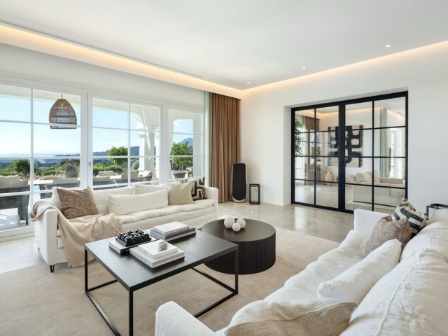 7 Bedrooms Villa in Benahavís