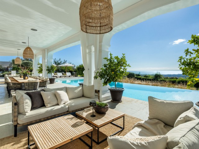 7 Bedrooms Villa in Benahavís