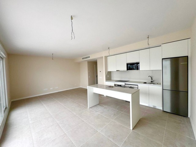 2 Sovrums Lägenhet i Bel Air