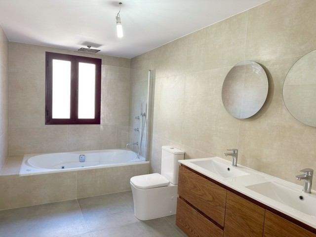 3 Bedrooms Apartment in El Paraiso