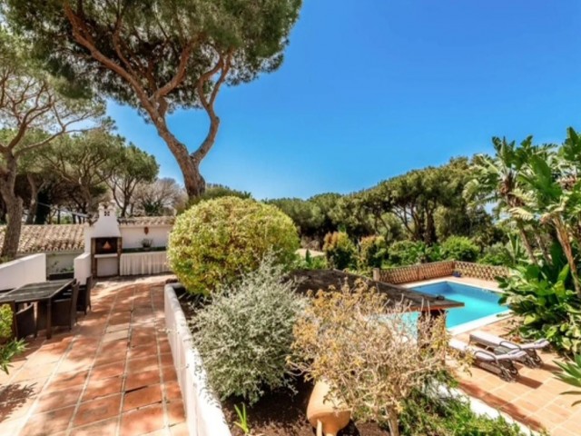 Villa avec 7 Chambres  à Elviria