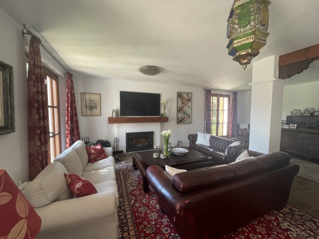 7 Schlafzimmer Villa in Elviria