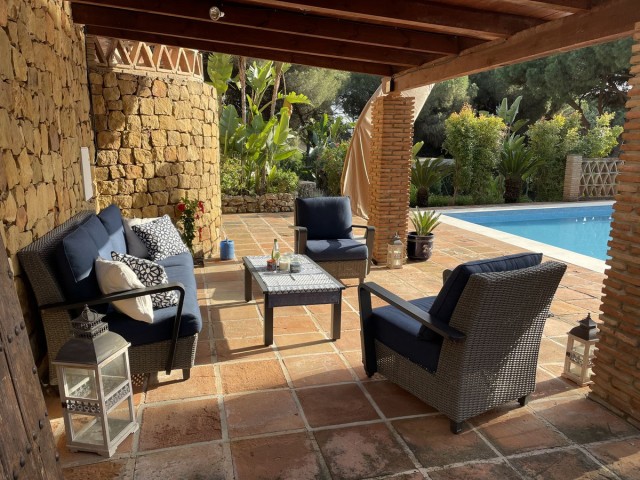 7 Schlafzimmer Villa in Elviria