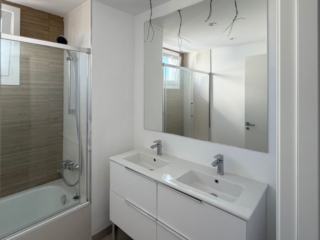 Penthouse avec 3 Chambres  à Estepona