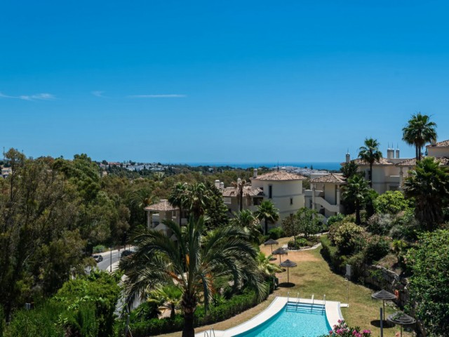 3 Bedrooms Apartment in Nueva Andalucía