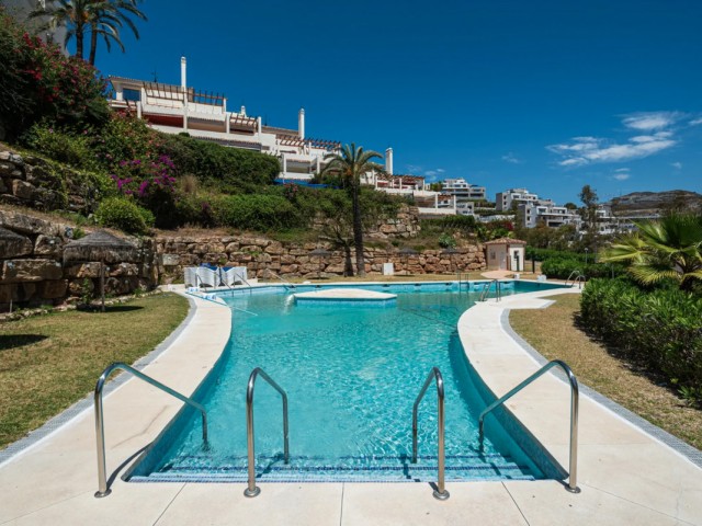 3 Bedrooms Apartment in Nueva Andalucía