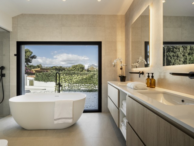 Villa avec 5 Chambres  à San Pedro de Alcántara