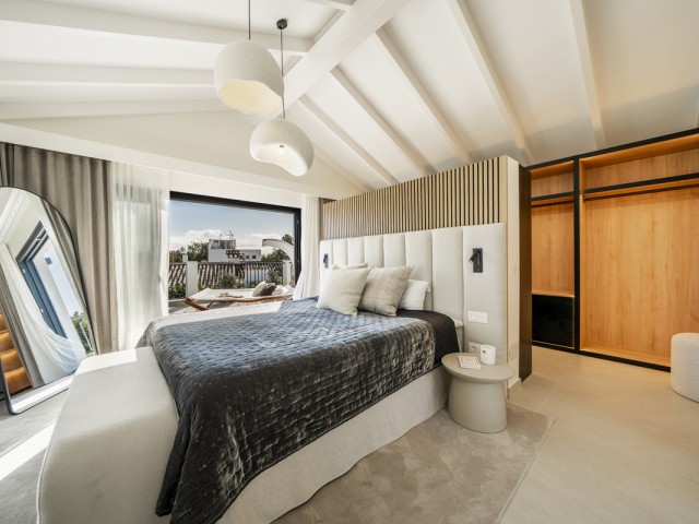 Villa avec 5 Chambres  à San Pedro de Alcántara