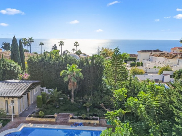 4 Bedrooms Villa in Benalmadena