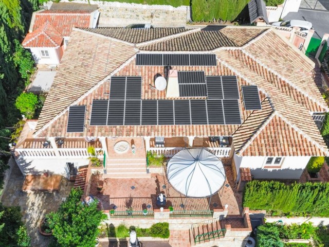 4 Bedrooms Villa in Benalmadena