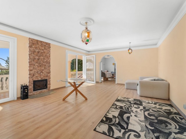 4 Bedrooms Villa in Benalmadena