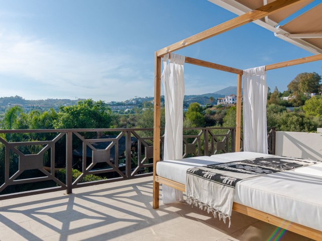 5 Bedrooms Villa in Nueva Andalucía