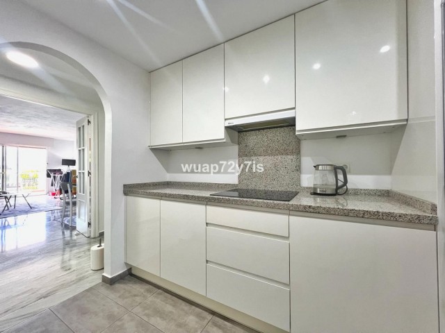 3 Makuuhuoneen Huoneisto Costalita