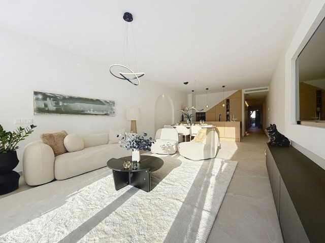 4 Bedrooms Townhouse in Nueva Andalucía